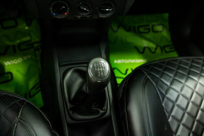Продажа Skoda Fabia I Рестайлинг 1.2 MT (64 л.с.) 2007 Белый в Автодом