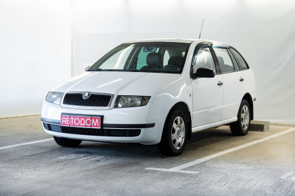 Продажа Skoda Fabia I Рестайлинг 1.2 MT (64 л.с.) 2007 Белый в Автодом