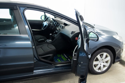  Peugeot 408 I 1