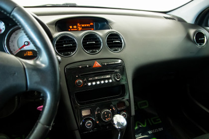  Peugeot 408 I 1