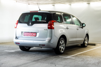 Продажа Peugeot 5008 I Рестайлинг 1.6 MT (120 л.с.) 2016 Серебристый в Автодом