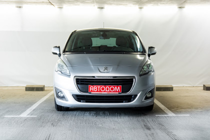 Продажа Peugeot 5008 I Рестайлинг 1.6 MT (120 л.с.) 2016 Серебристый в Автодом