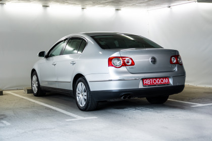 Продажа Volkswagen Passat B6 2.0 AMT (170 л.с.) 2008 Серебристый в Автодом