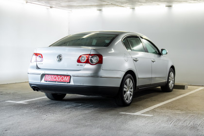 Продажа Volkswagen Passat B6 2.0 AMT (170 л.с.) 2008 Серебристый в Автодом