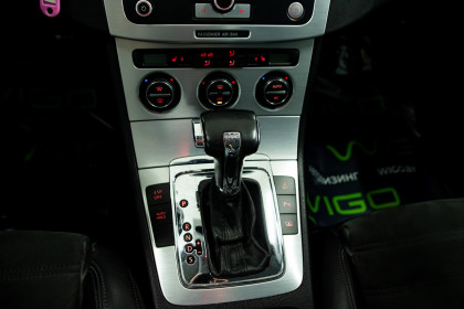 Продажа Volkswagen Passat B6 2.0 AMT (170 л.с.) 2008 Серебристый в Автодом
