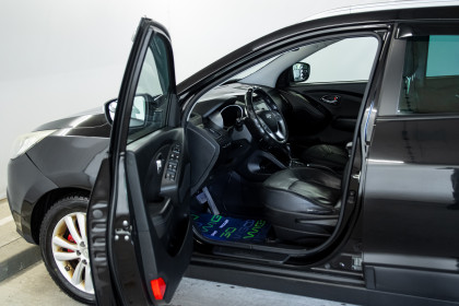 Hyundai Tucson II 2