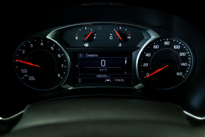 Продажа Chevrolet Equinox III 1.5 AT (170 л.с.) 2019 Серебристый в Автодом