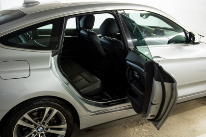 Продажа BMW 3 серии VI (F3x) Рестайлинг 330i xDrive 2.0 AT (252 л.с.) 2016 Серебристый в Автодом