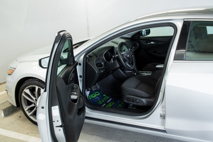 Продажа Chevrolet Malibu IX Рестайлинг 1.5 CVT (160 л.с.) 2020 Серебристый в Автодом