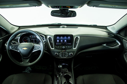 Продажа Chevrolet Malibu IX Рестайлинг 1.5 CVT (160 л.с.) 2020 Серебристый в Автодом