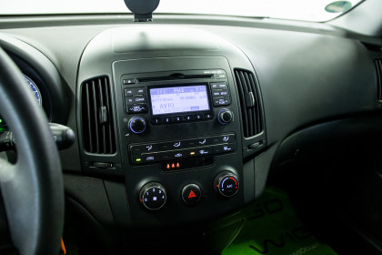 Продажа Hyundai i30 I 1.4 MT (109 л.с.) 2009 Серебристый в Автодом