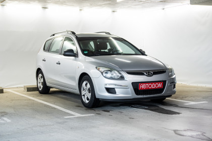 Продажа Hyundai i30 I 1.4 MT (109 л.с.) 2009 Серебристый в Автодом