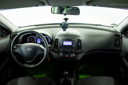 Продажа Hyundai i30 I 1.4 MT (109 л.с.) 2009 Серебристый в Автодом