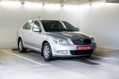 Продажа Skoda Octavia II (A5) Рестайлинг 1.4 MT (122 л.с.) 2011 Серебристый в Автодом