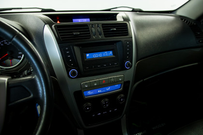 Продажа Geely Emgrand X7 I 2.0 MT (139 л.с.) 2014 Красный в Автодом