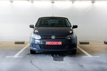Продажа Volkswagen Polo V 1.6 MT (105 л.с.) 2013 Серый в Автодом