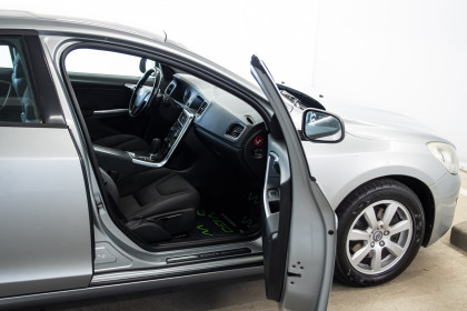 Продажа Volvo S60 II 1.6 AT (180 л.с.) 2011 Серый в Автодом