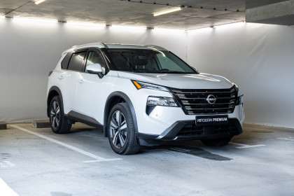 Продажа Nissan Rogue III Рестайлинг 1.5 CVT (204 л.с.) 2024 Белый в Автодом