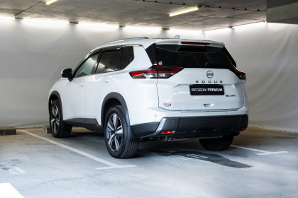 Продажа Nissan Rogue III Рестайлинг 1.5 CVT (204 л.с.) 2024 Белый в Автодом