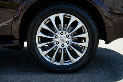 Продажа Infiniti QX80 I Рестайлинг 5.6 AT (405 л.с.) 2016 Бордовый в Автодом