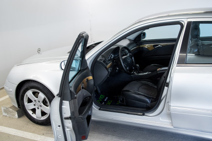 Продажа Mercedes-Benz E-Класс III (W211, S211) 200 1.8 AT (163 л.с.) 2005 Серебристый в Автодом