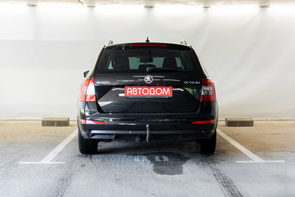 Продажа Skoda Octavia III (A7) 1.6 MT (105 л.с.) 2015 Черный в Автодом