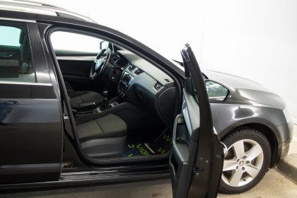 Продажа Skoda Octavia III (A7) 1.6 MT (105 л.с.) 2015 Черный в Автодом