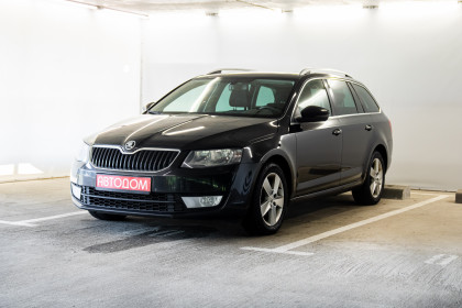 Продажа Skoda Octavia III (A7) 1.6 MT (105 л.с.) 2015 Черный в Автодом
