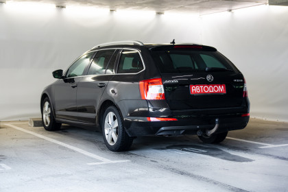 Продажа Skoda Octavia III (A7) 1.6 MT (105 л.с.) 2015 Черный в Автодом