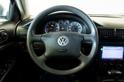 Продажа Volkswagen Passat B5 Рестайлинг 1.8 AT (170 л.с.) 2001 Серебристый в Автодом