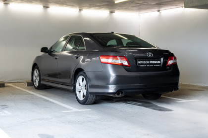 Продажа Toyota Camry VI (XV40) Рестайлинг 2.5 AT (179 л.с.) 2009 Серый в Автодом