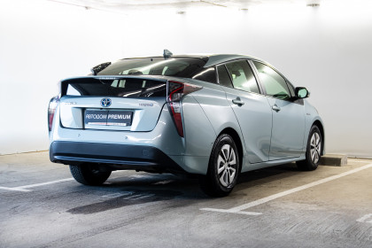 Продажа Toyota Prius IV (XW50) 1.8 AT (98 л.с.) 2018 Синий в Автодом