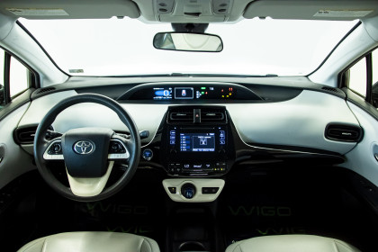 Продажа Toyota Prius IV (XW50) 1.8 AT (98 л.с.) 2018 Синий в Автодом