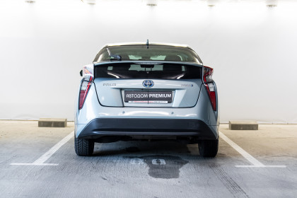 Продажа Toyota Prius IV (XW50) 1.8 AT (98 л.с.) 2018 Синий в Автодом