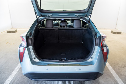 Продажа Toyota Prius IV (XW50) 1.8 AT (98 л.с.) 2018 Синий в Автодом