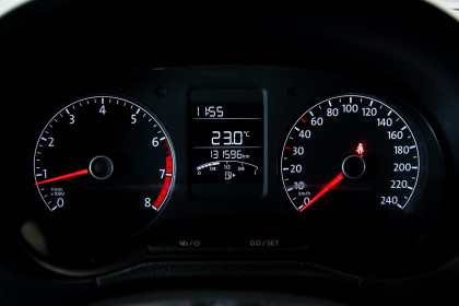 Продажа Volkswagen Polo VI 1.6 MT (90 л.с.) 2020 Желтый в Автодом