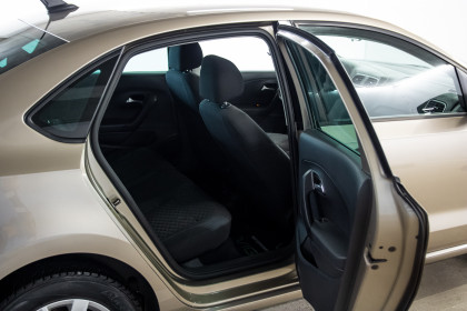 Продажа Volkswagen Polo VI 1.6 MT (90 л.с.) 2020 Желтый в Автодом