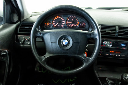 Продажа BMW 3 серии IV (E46) Рестайлинг 316i 1.8 MT (115 л.с.) 2003 Серебристый в Автодом