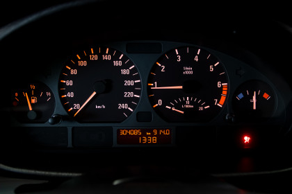 Продажа BMW 3 серии IV (E46) Рестайлинг 316i 1.8 MT (115 л.с.) 2003 Серебристый в Автодом