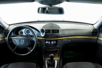 Продажа Mercedes-Benz E-Класс III (W211, S211) 200 1.8 MT (163 л.с.) 2005 Черный в Автодом