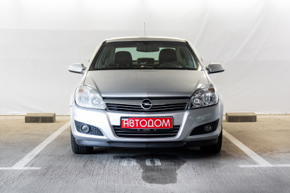 Продажа Opel Astra H Рестайлинг 1.8 MT (140 л.с.) 2008 Серебристый в Автодом
