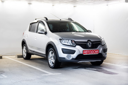 Продажа Renault Sandero II 1.6 MT (113 л.с.) 2017 Серебристый в Автодом