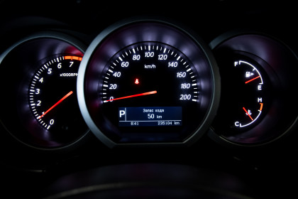 Продажа Suzuki Grand Vitara II Рестайлинг 2 2.0 AT (140 л.с.) 2013 Серый в Автодом