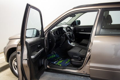 Продажа Suzuki Grand Vitara II Рестайлинг 2 2.0 AT (140 л.с.) 2013 Серый в Автодом