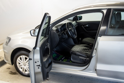 Продажа Volkswagen Polo VI 1.6 MT (110 л.с.) 2020 Серый в Автодом