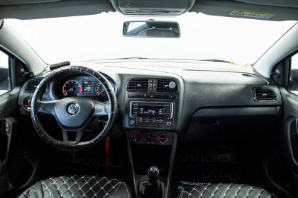 Продажа Volkswagen Polo VI 1.6 MT (110 л.с.) 2020 Серый в Автодом
