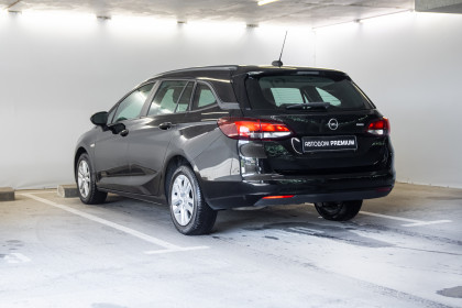 Продажа Opel Astra K Рестайлинг 1.5 MT (105 л.с.) 2021 Черный в Автодом