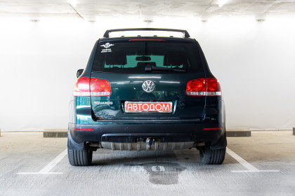 Продажа Volkswagen Touareg I 2.5 AT (174 л.с.) 2005 Зеленый в Автодом