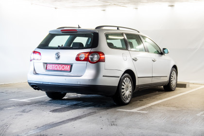 Продажа Volkswagen Passat B6 2.0 AMT (140 л.с.) 2007 Серебристый в Автодом