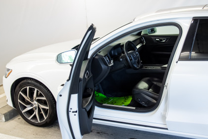 Продажа Volvo S60 III 2.0 AT (250 л.с.) 2020 Белый в Автодом